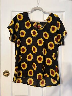 Fun & Flirt Black Sunflower Print Blouse